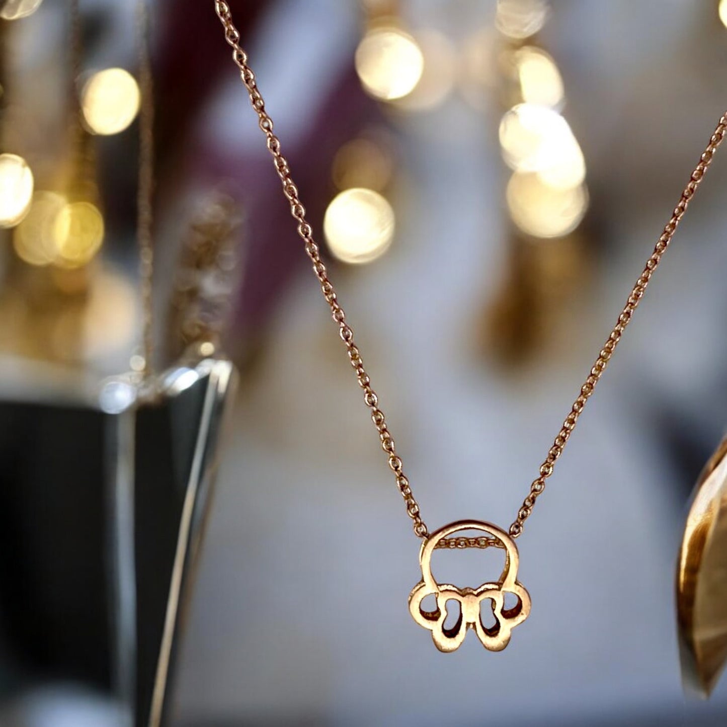 18K solid gold Minnie Mouse pendant